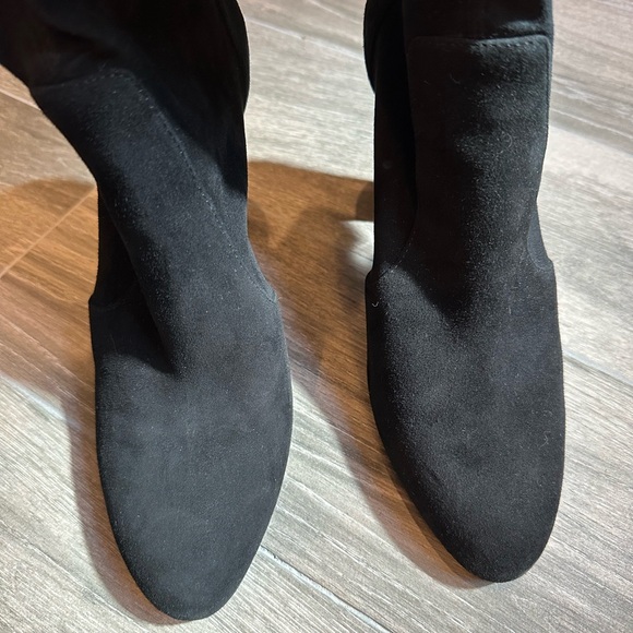 STUART WEITZMAN Vidaland 100MM Suede Over-the-Knee Boots, black, size 7.5 - Picture 3 of 12